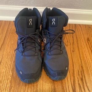 Mens On Cloud 12.5 waterproof hiking boot, dark blue